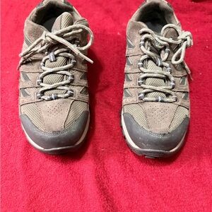 Columbia Men's Tan and Gray Athletic Shoes